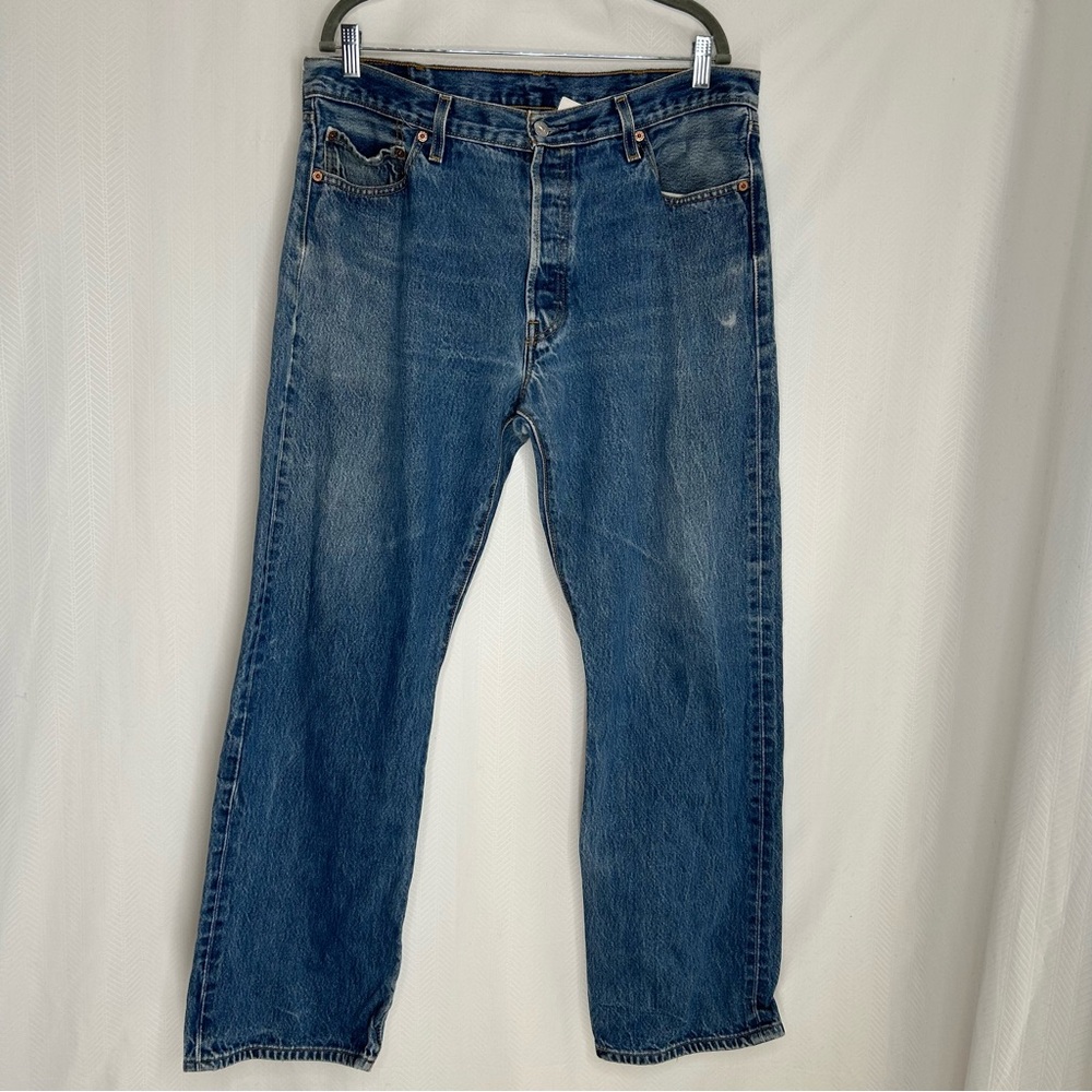 Levi’s men’s blue jeans 501 XX straight leg size 37 X 31